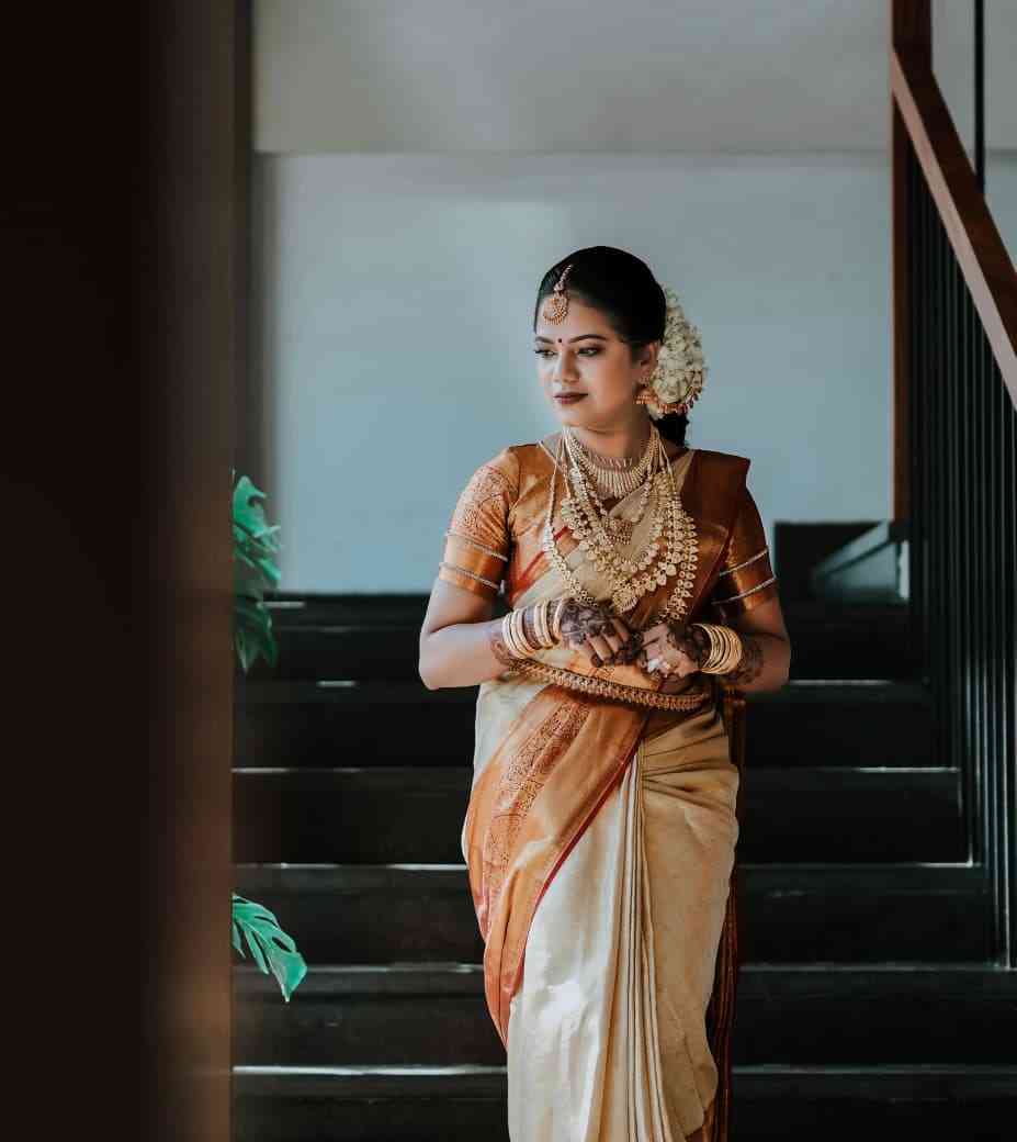 Saree Drapping & Box Folding